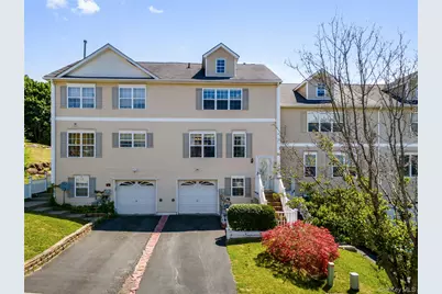 21 Evan Court, Middletown, NY 10940 - Photo 2