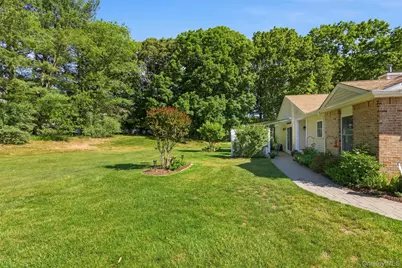 10 Pheasant Trail, Coram, NY 11727 - Photo 24