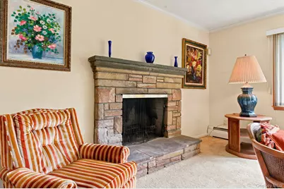 133 Westlake Drive, Valhalla, NY 10595 - Photo 12