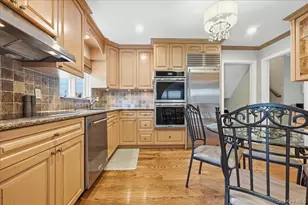 33 Pell Terrace, Garden City, NY 11530 - Photo 12