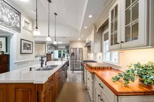 2300 Glenn Rd, Southold, NY 11971 - Photo 8