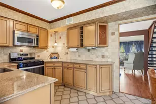 820 Greenbelt Pkwy W, Holbrook, NY 11741 - Photo 14