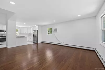 370 Chelsea Avenue, West Babylon, NY 11704 - Photo 6