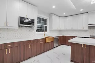 1630 Salem Rd, Valley Stream, NY 11580 - Photo 14