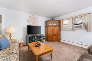 119 Stuyvesant Dr, Port Jefferson Station, NY 11776 - Photo 10