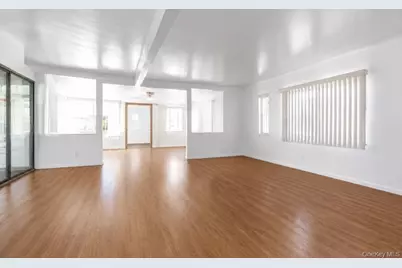 120 Memphis Ave, Floral Park, NY 11001 - Photo 6