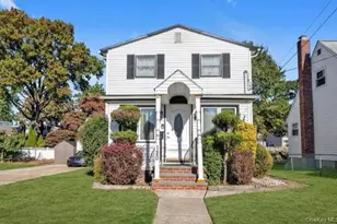 120 Memphis Ave, Floral Park, NY 11001 - Photo 1
