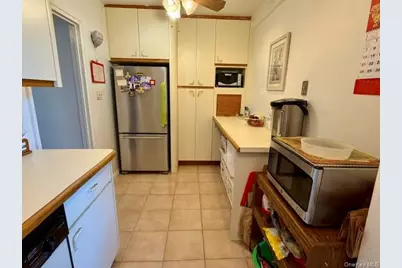 213-02 75th Avenue #4E, Bayside, NY 11364 - Photo 6