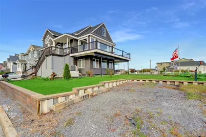 998 Pacific Street, Lindenhurst, NY 11757 - Photo 6