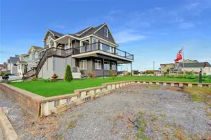 998 Pacific St, Lindenhurst, NY 11757 - Photo 6
