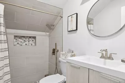 12 North Quarter Rd, Westhampton, NY 11977 - Photo 8