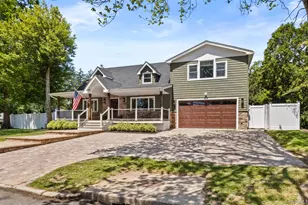 1 Aspen Ave, Greenlawn, NY 11740 - Photo 34