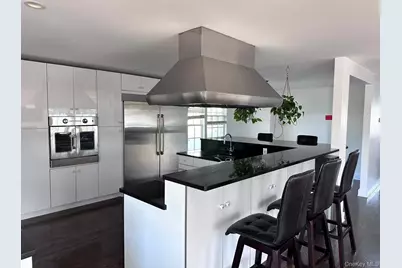 1 E Lincoln Avenue, Massapequa, NY 11758 - Photo 4