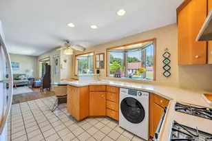 256 W 4th St, Deer Park, NY 11729 - Photo 18