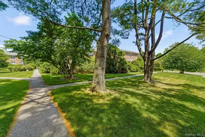 225 Schrade Road #1E, Briarcliff Manor, NY 10510 - Photo 20