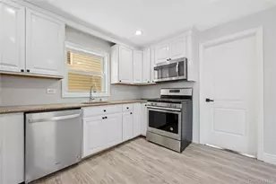 10223 164th Dr, Howard Beach, NY 11414 - Photo 18