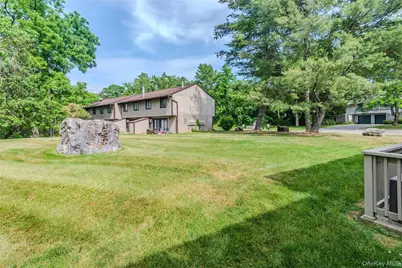 1505 Chelsea Cove S, Hopewell Junction, NY 12533 - Photo 18
