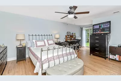 19 Groveland Avenue, East Quogue, NY 11942 - Photo 28