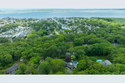 19 Groveland Avenue, East Quogue, NY 11942 - Photo 40