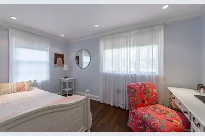 47 Whistler Road, Manhasset, NY 11030 - Photo 18