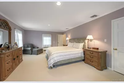 47 Whistler Road, Manhasset, NY 11030 - Photo 16