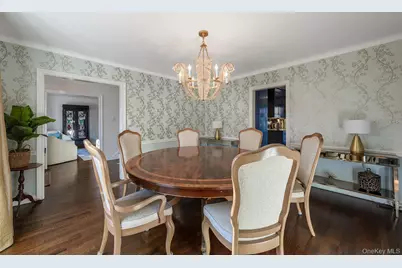 47 Whistler Road, Manhasset, NY 11030 - Photo 6