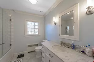 47 Whistler Rd, Manhasset, NY 11030 - Photo 22