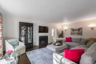 47 Whistler Rd, Manhasset, NY 11030 - Photo 4