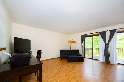 7604 Chelsea Cove N, Hopewell Junction, NY 12533 - Photo 6