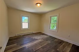 174 Center St, Ellenville, NY 12428 - Photo 8