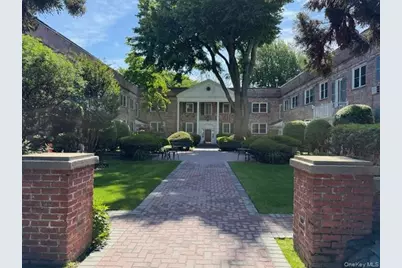 43 N Forest Avenue #G3, Rockville Centre, NY 11570 - Photo 1