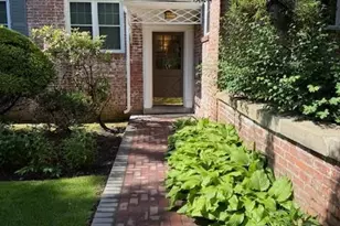 43 N Forest Ave, Rockville Centre, NY 11570 - Photo 2