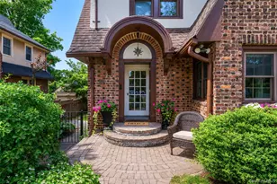 17 Bonnett Ave, Larchmont, NY 10538 - Photo 2