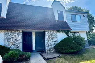 218 Pointe Circle, Coram, NY 11727 - Photo 18