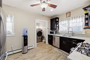 1284 Langdon Blvd, Rockville Centre, NY 11570 - Photo 16