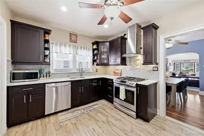 1284 Langdon Boulevard, Rockville Centre, NY 11570 - Photo 14