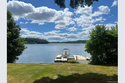 248 W Lake Boulevard, Mahopac, NY 10541 - Photo 4