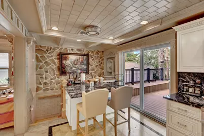 33 Country Village Lane, Manhasset Hills, NY 11040 - Photo 12