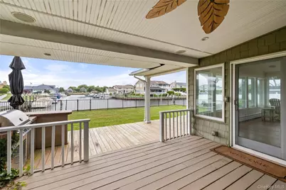 154 Sunset Drive, Sayville, NY 11782 - Photo 24