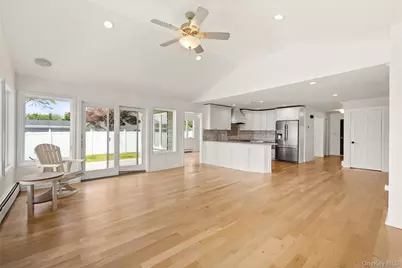 154 Sunset Drive, Sayville, NY 11782 - Photo 8