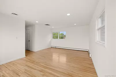 154 Sunset Drive, Sayville, NY 11782 - Photo 16
