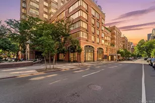 350 W 50th St, New York (Manhattan), NY 10019 - Photo 2