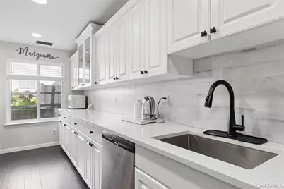 1004 Skyline Drive, Coram, NY 11727 - Photo 10