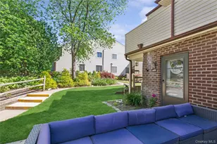 1004 Skyline Dr, Coram, NY 11727 - Photo 20