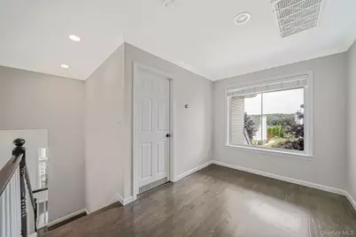 21 Vantage Court, Port Jefferson, NY 11777 - Photo 16