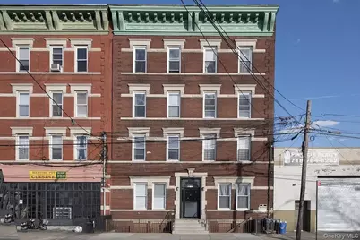 36-05 Vernon Boulevard, Long Island City, NY 11106 - Photo 2
