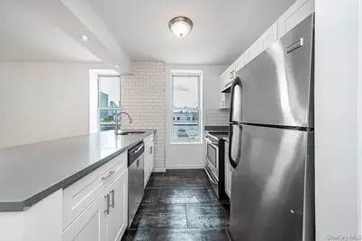 36-05 Vernon Boulevard, Long Island City, NY 11106 - Photo 4