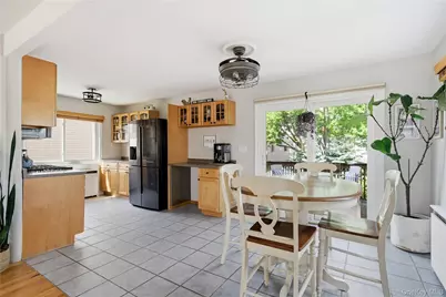 107 E Shore Road, Lindenhurst, NY 11757 - Photo 20