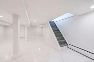 122-12 Montauk St, Springfield Gardens, NY 11413 - Photo 22