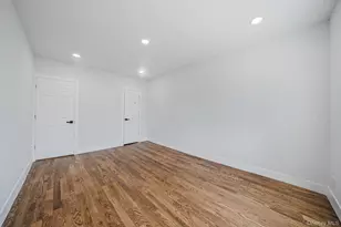 122-12 Montauk St, Springfield Gardens, NY 11413 - Photo 36